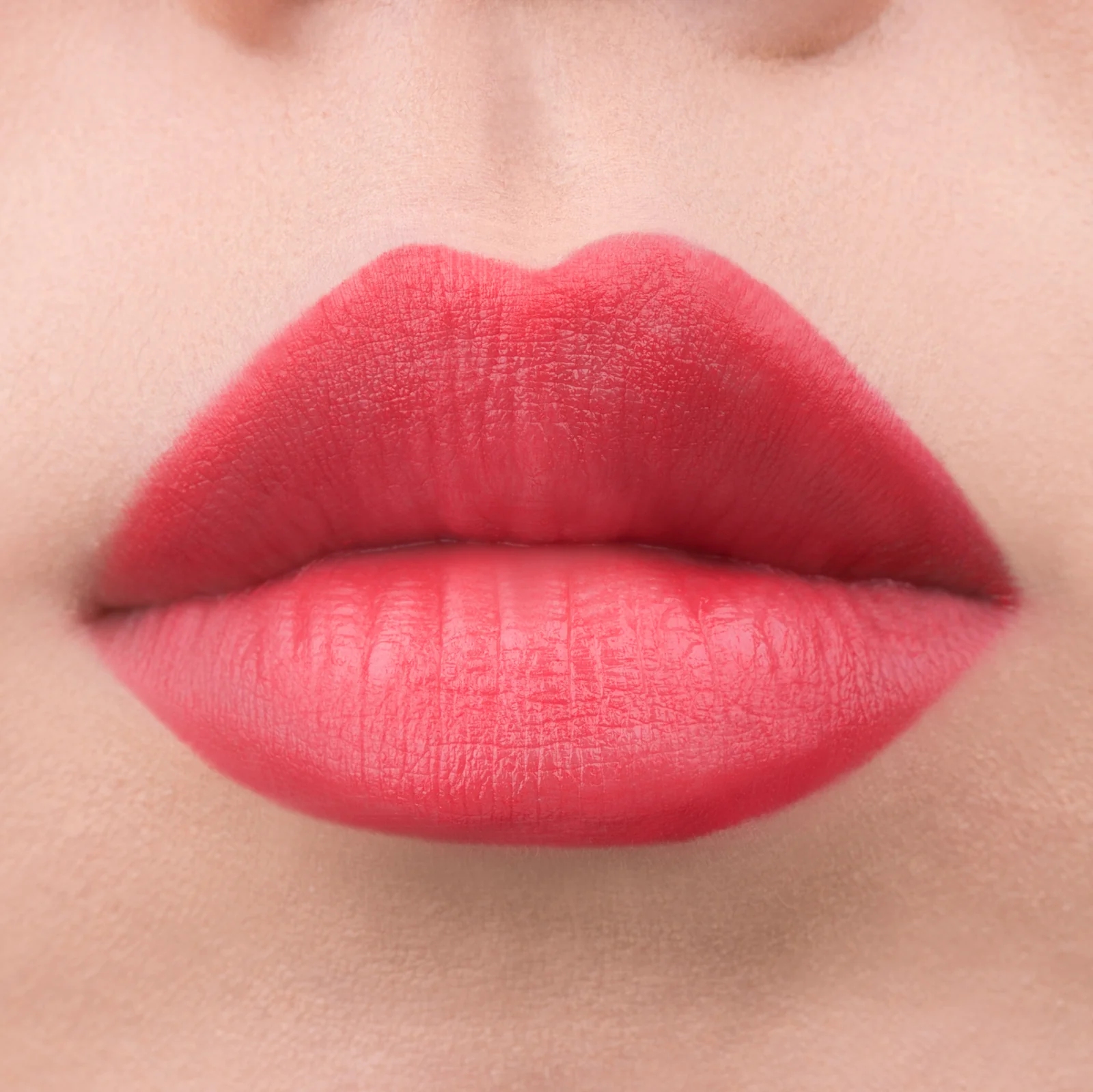 Lip Exposure Pencil (001, Crimson Red)