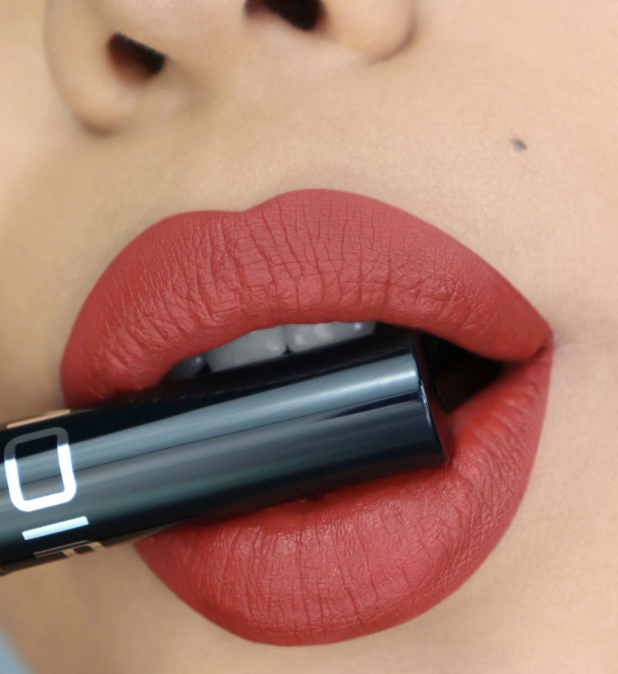Matte Liquid Lips (028, Dazzle)