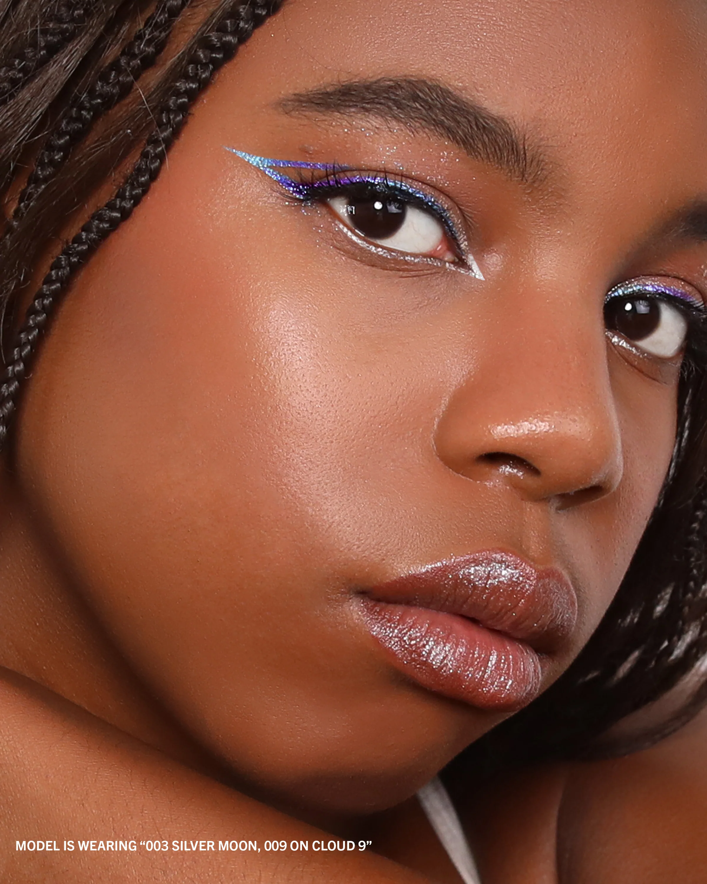 1311-Chromatic-Show-Liner-003-Silver-Moon-5.webp Chromatic Show Liner (003, Silver Moon)