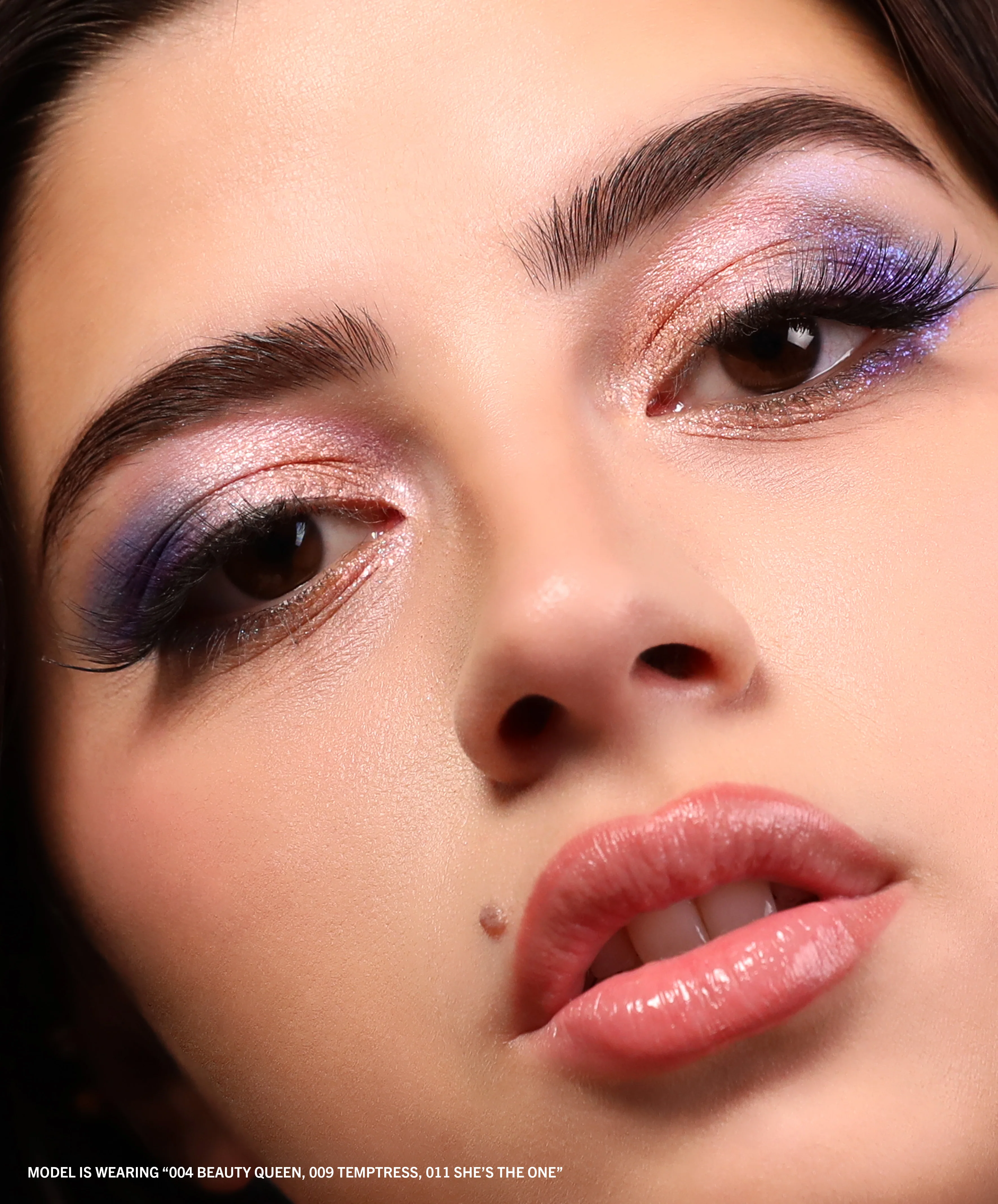 1323-Stellar-Glaze-Stick-Shadow-009-Temptress-5.webp Stellar Glaze Stick Shadow (009, Temptress)