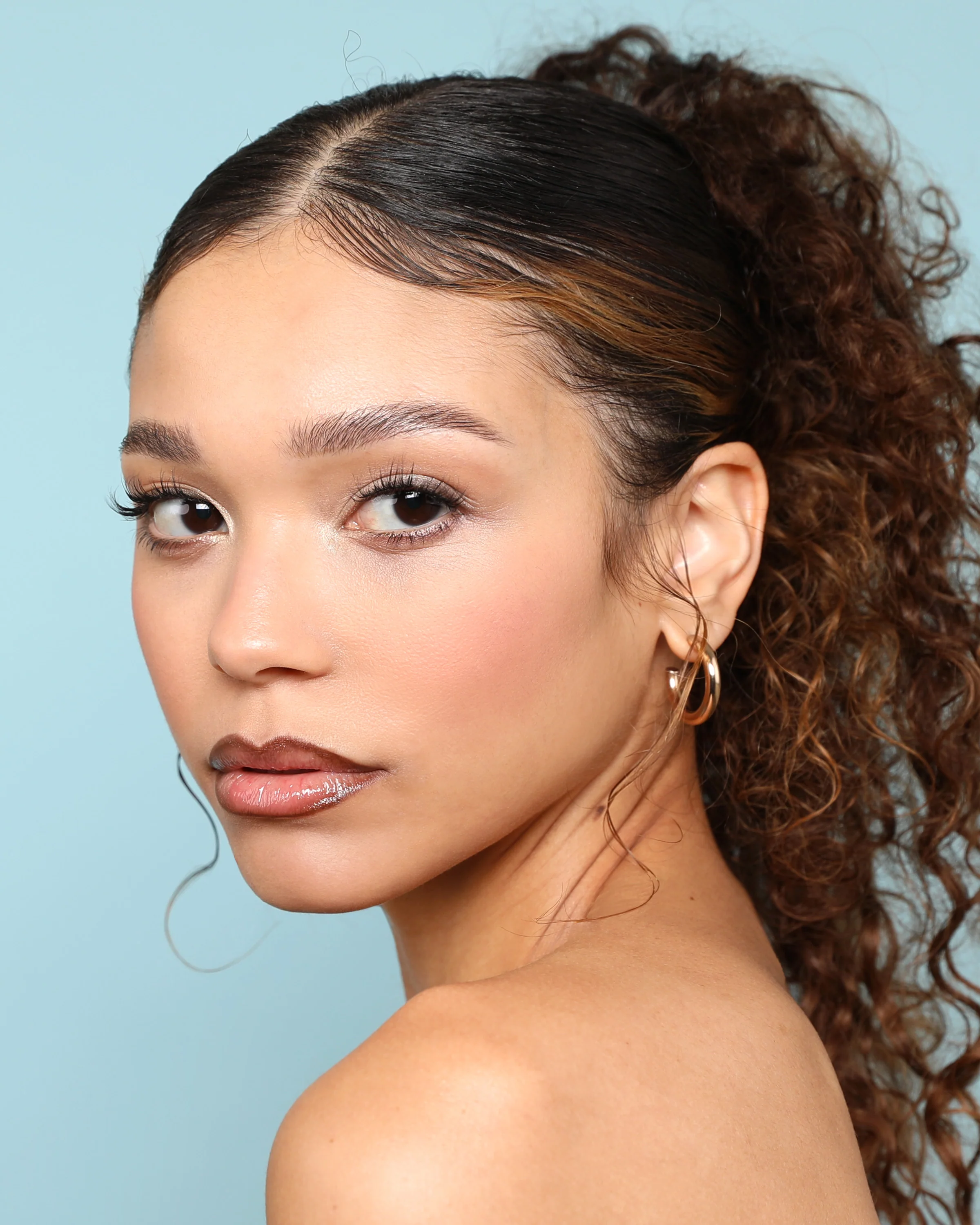 194-Lip-Chic-Liner-002-Luxe-3.webp Lip Chic Liner (002, Luxe)