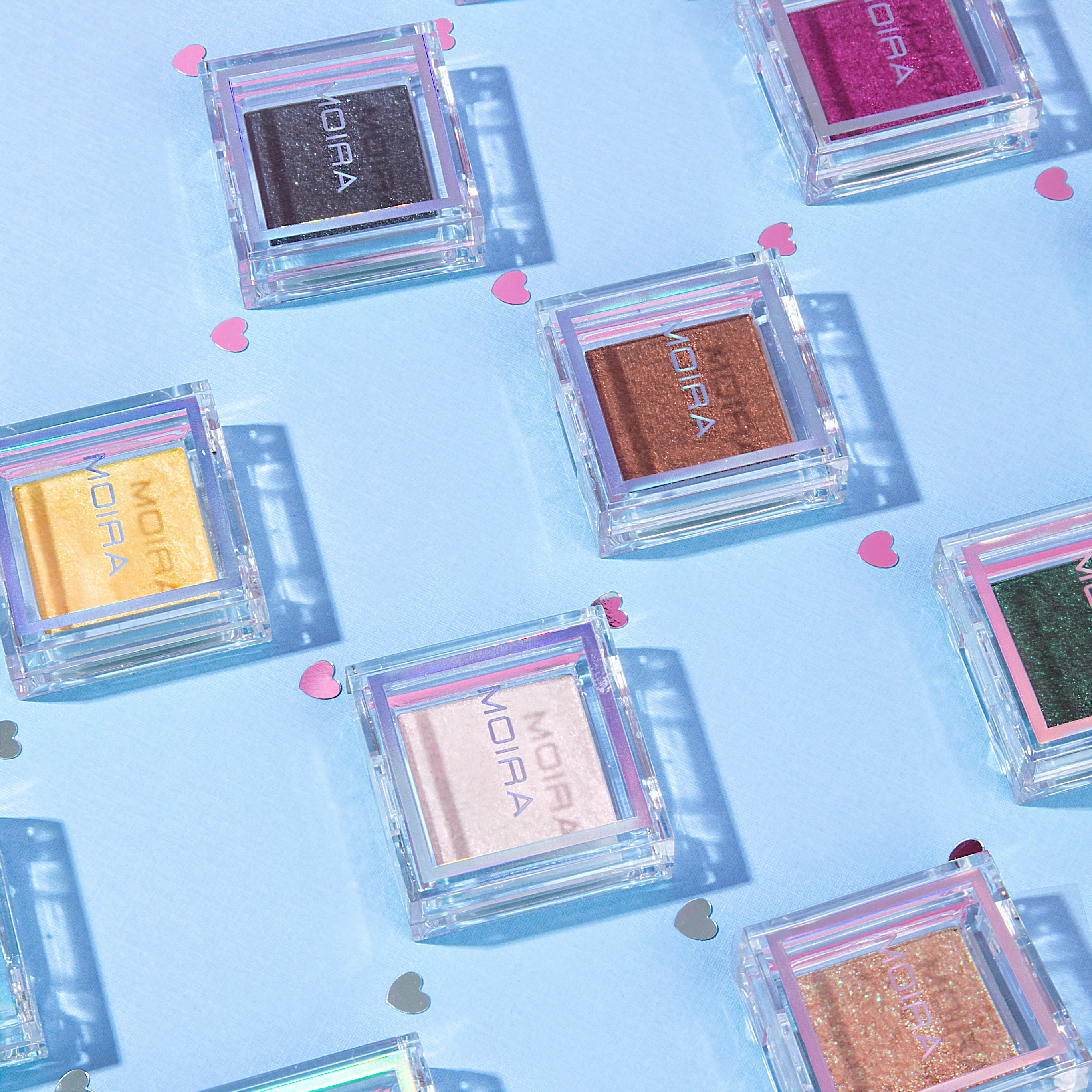 370-Lucent-Cream-Shadow-004-Luna-3.webp Lucent Cream Shadow (004, Luna)