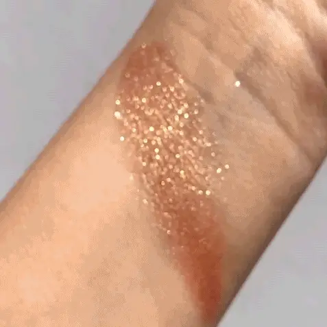 403-Lucent-Cream-Shadow-026-Phoebe-3.webp Lucent Cream Shadow (026, Phoebe)