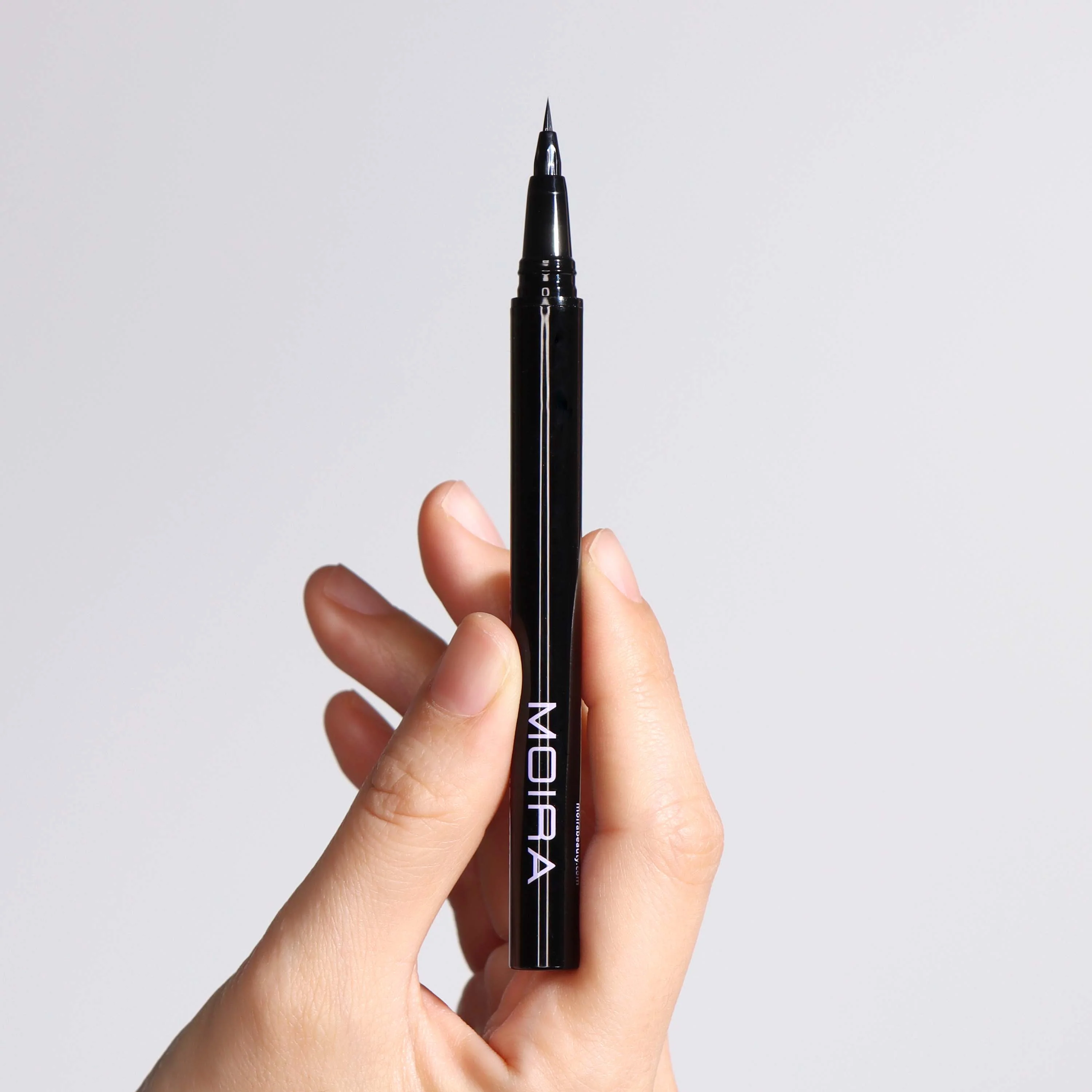 459-Micro-Tip-Liquid-Liner-001-Black-3.webp Micro Tip Liquid Liner (001, Black)
