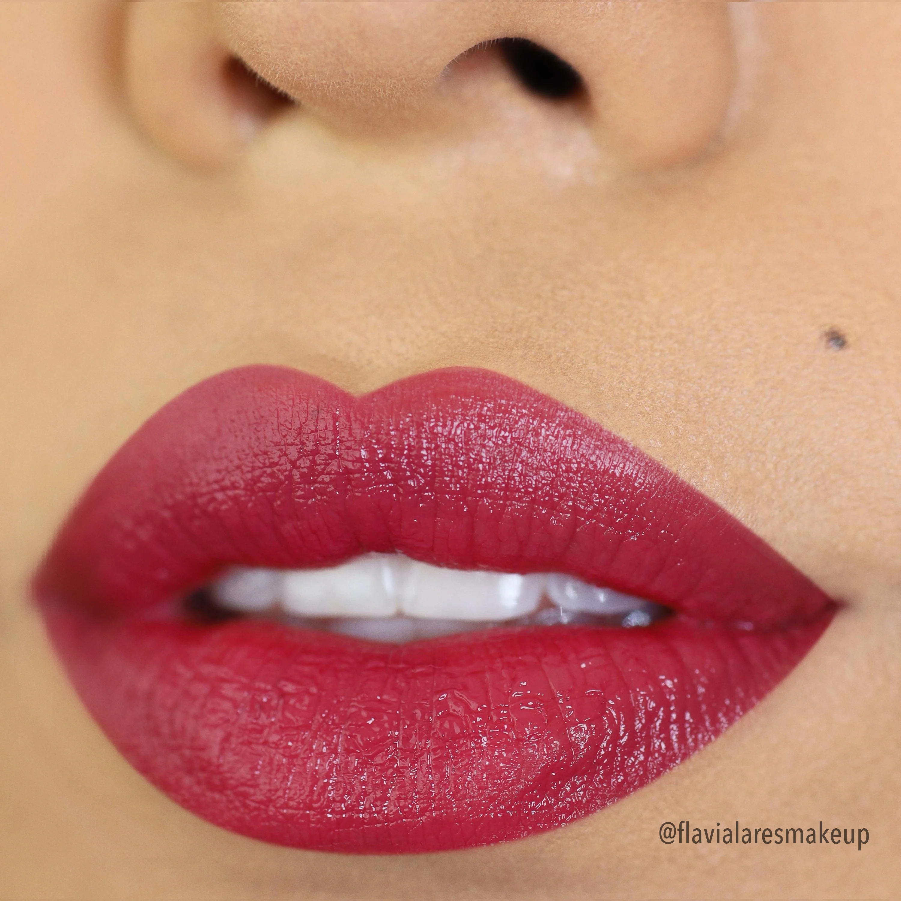 Signature Lipstick (008, Hibiscus)