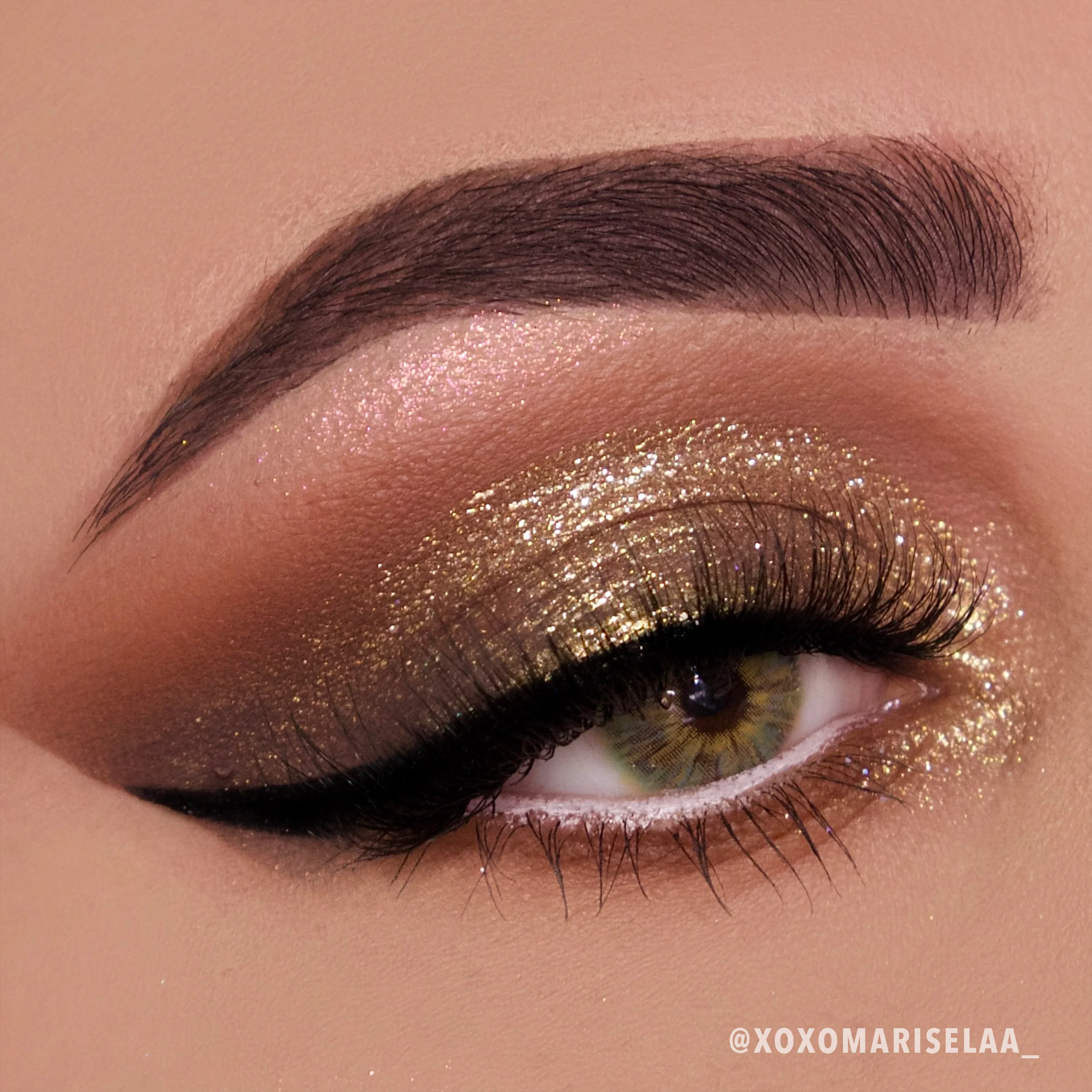 Diamond Daze Liquid Shadow (017, Top-Notch)