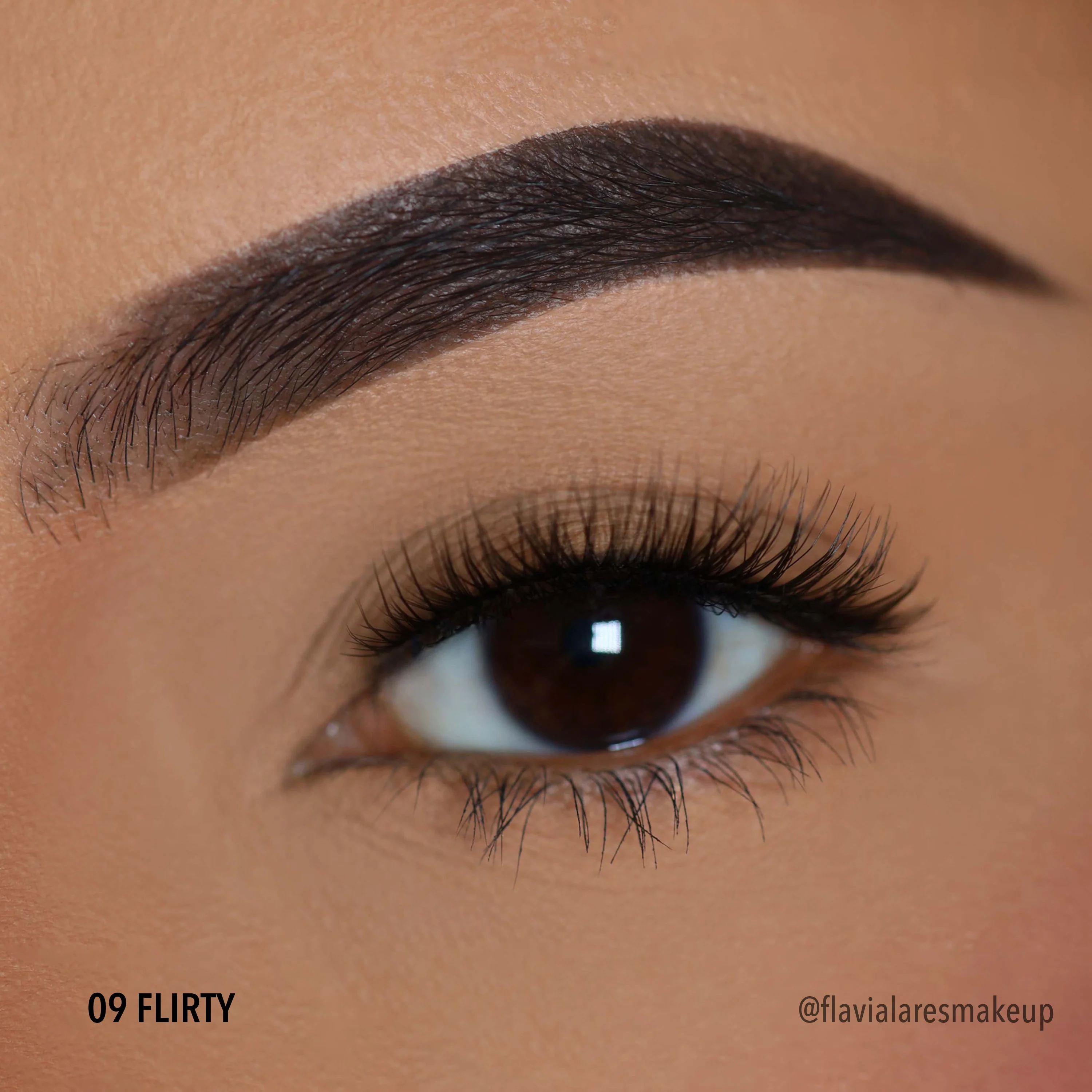 Natural Effect Bionic Vegan Faux Lashes (009, Flirty)
